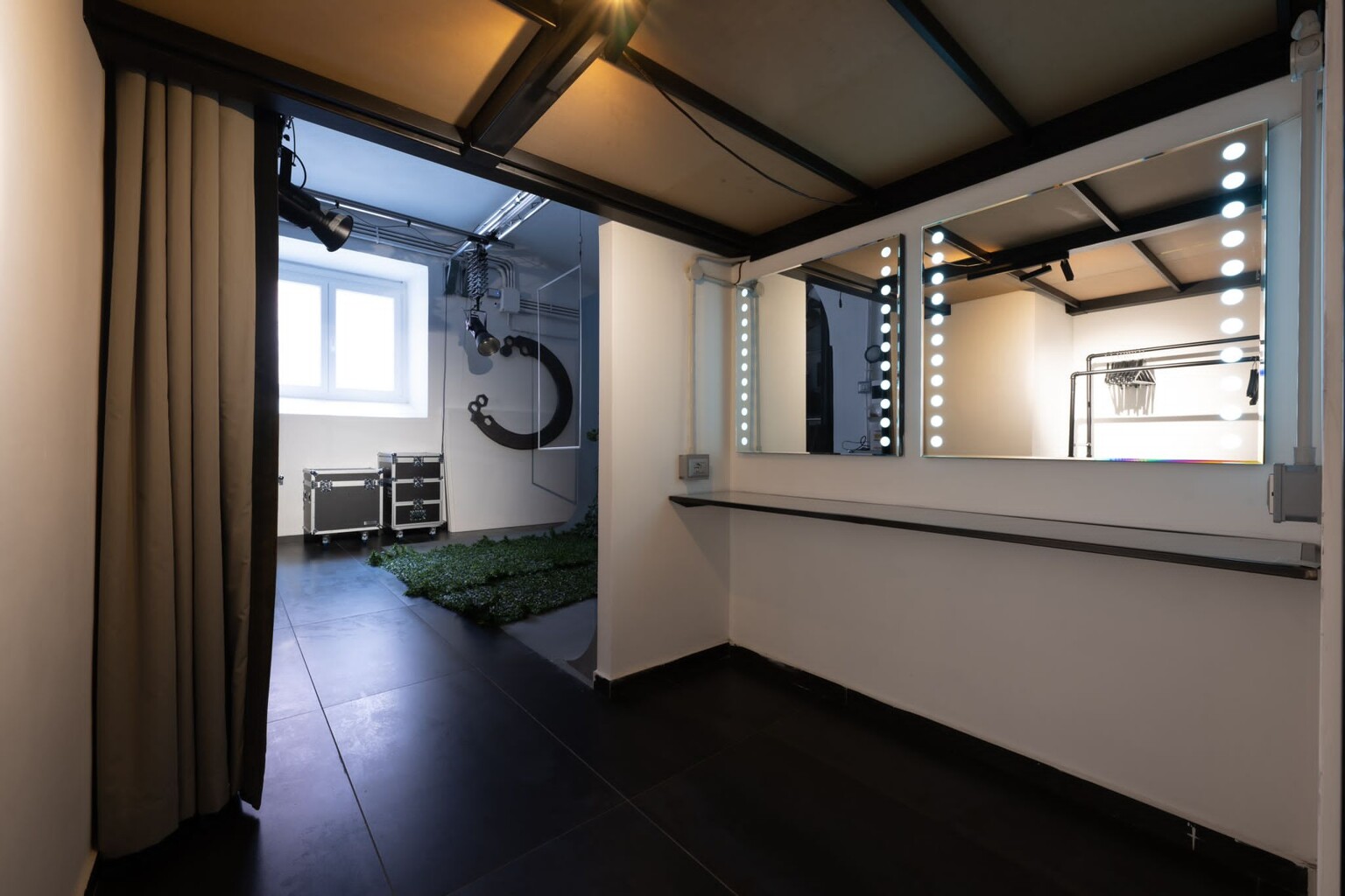 Makeup & Dressing Room